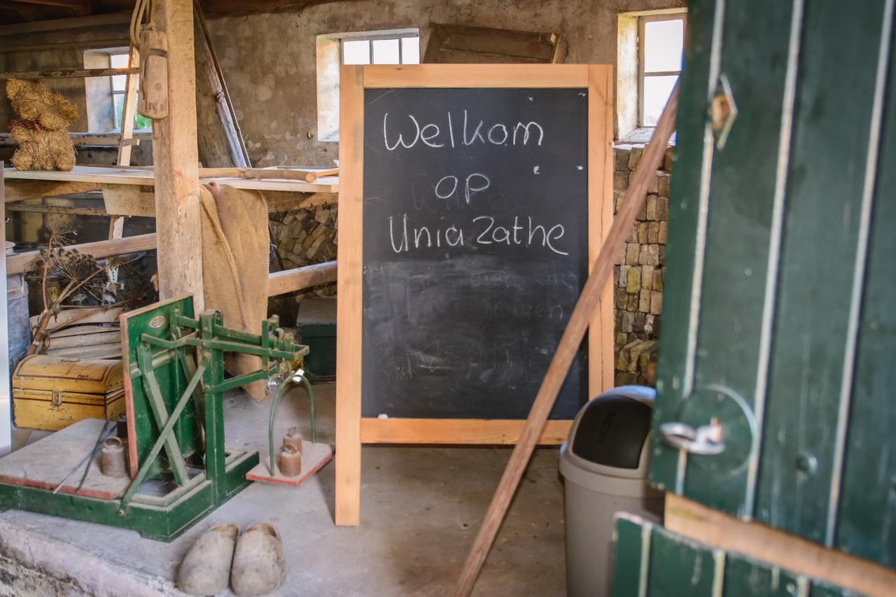 Unia Zathe Bed and Breakfast Ee Exterior foto